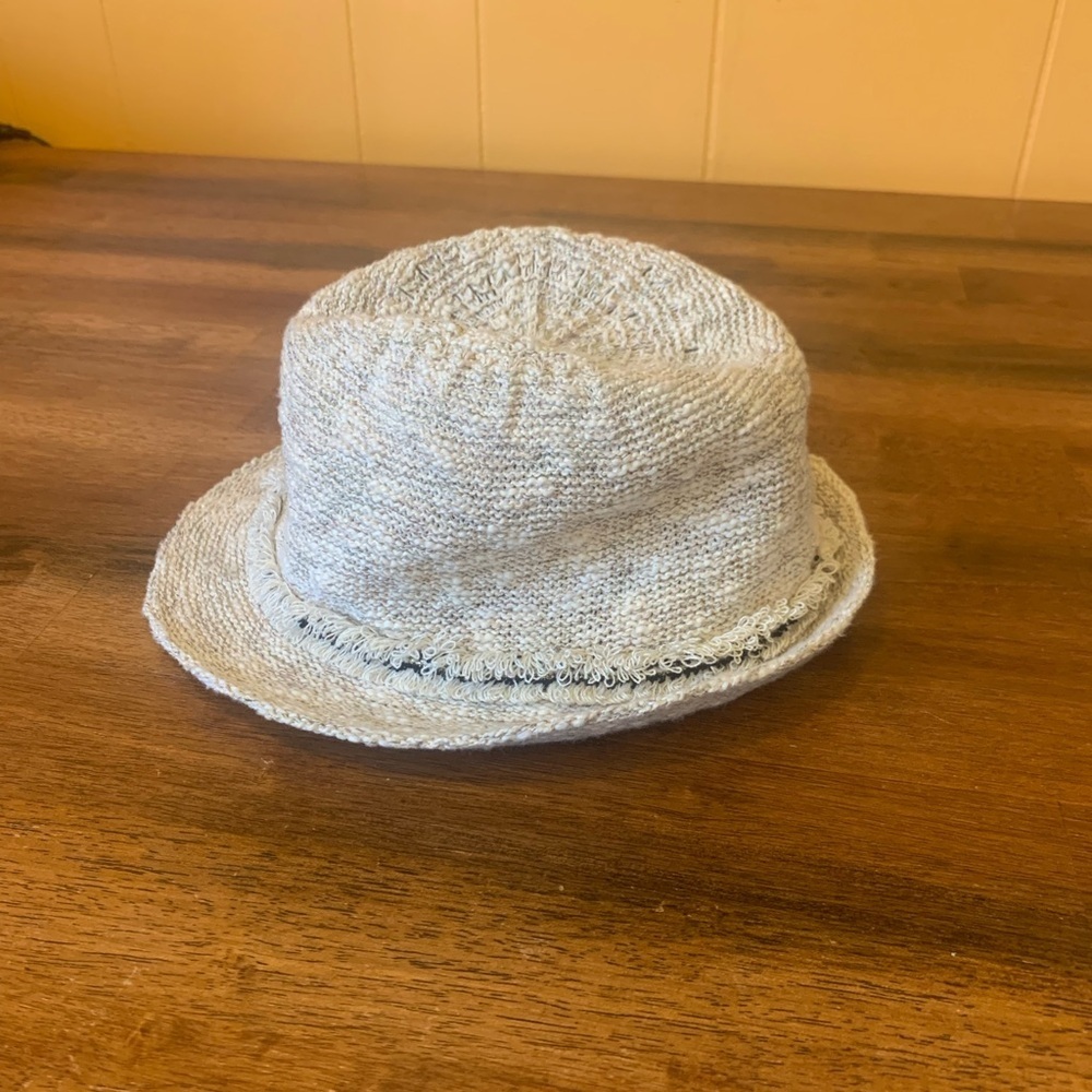 Zara Cream Knit Hat - Picture 3 of 11